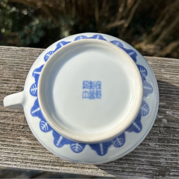 Rice Grain Blue and White Creamer and Sugar- Complements Rice Flower Pattern - Picture 15 of 15